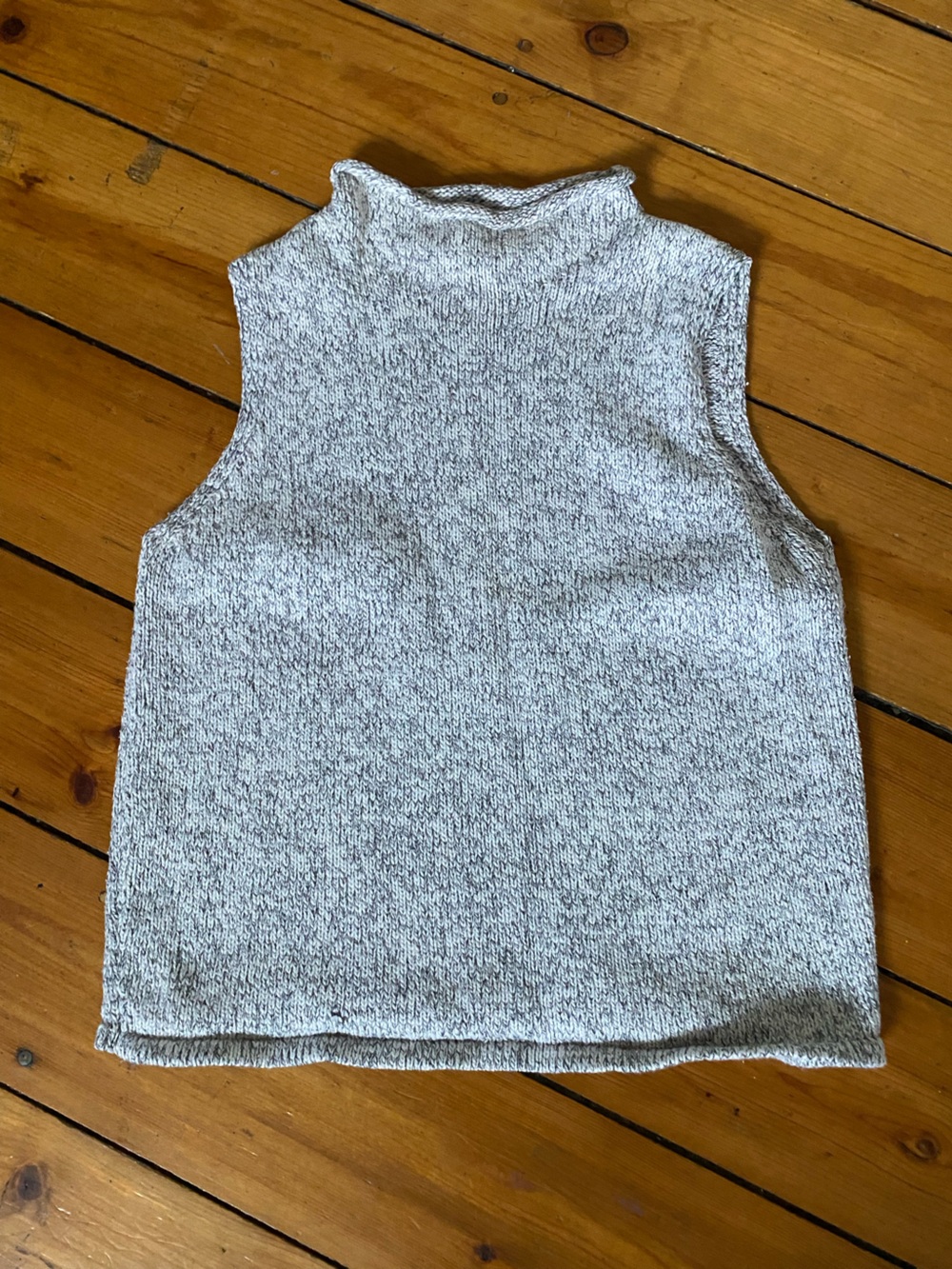 L.L.Bean Gray Knit sleeveless Sweater - Neutral Marled Knit size small